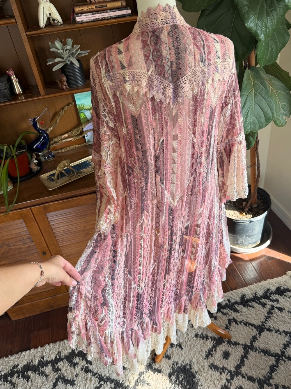 Origami Boutique Pink Lace Patchwork Layered Duster Cardigan M NWOT - Picture 11 of 15